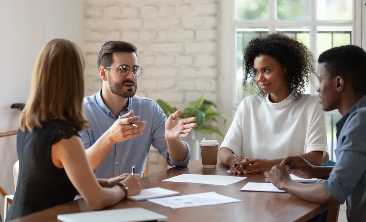 Experienced construction consultants and project managers discussing building consultancy services in Dubai and Abu Dhabi.